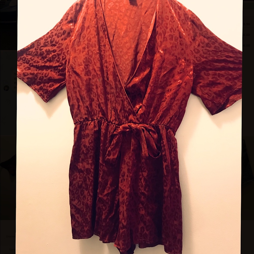 Primark Leopard print Burgundy Silk Romper💋💋
